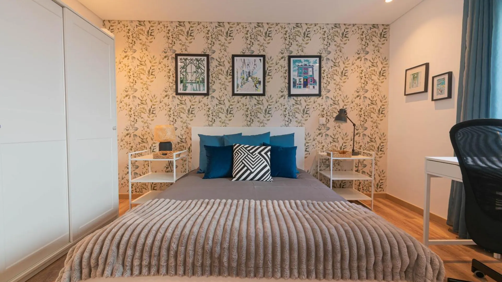 7Min To Uni Se-Velha - Ac - Work Desk - 300Mbs Wifi - Suite 5 كويمبرا بيت ضيافة